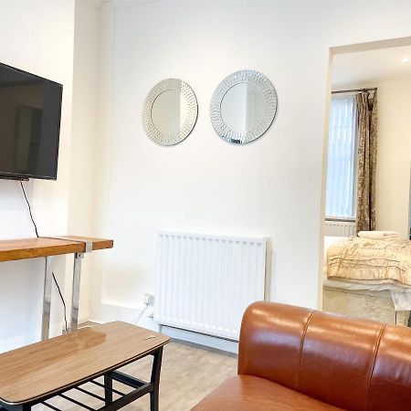 217 Roden Street Appartement Belfast Buitenkant foto