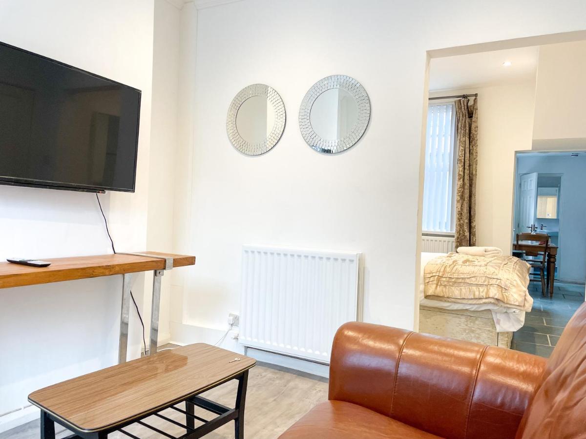 217 Roden Street Appartement Belfast Buitenkant foto